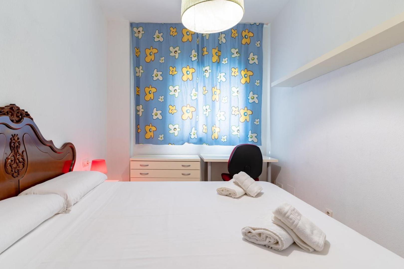 Guestready - Bella Casa En La Plaza De La Merced Малага Екстериор снимка